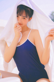 少爷托着娇乳撞击娇吟
